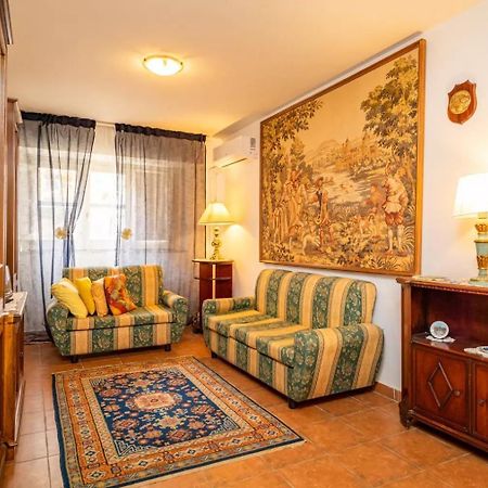 House Stephanotus Catania Luaran gambar